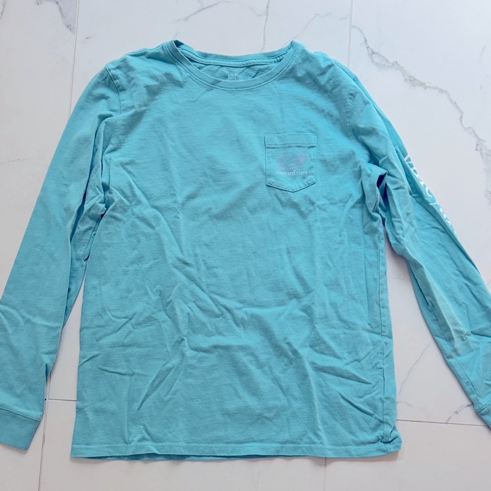 Vineyard Vines t shirt